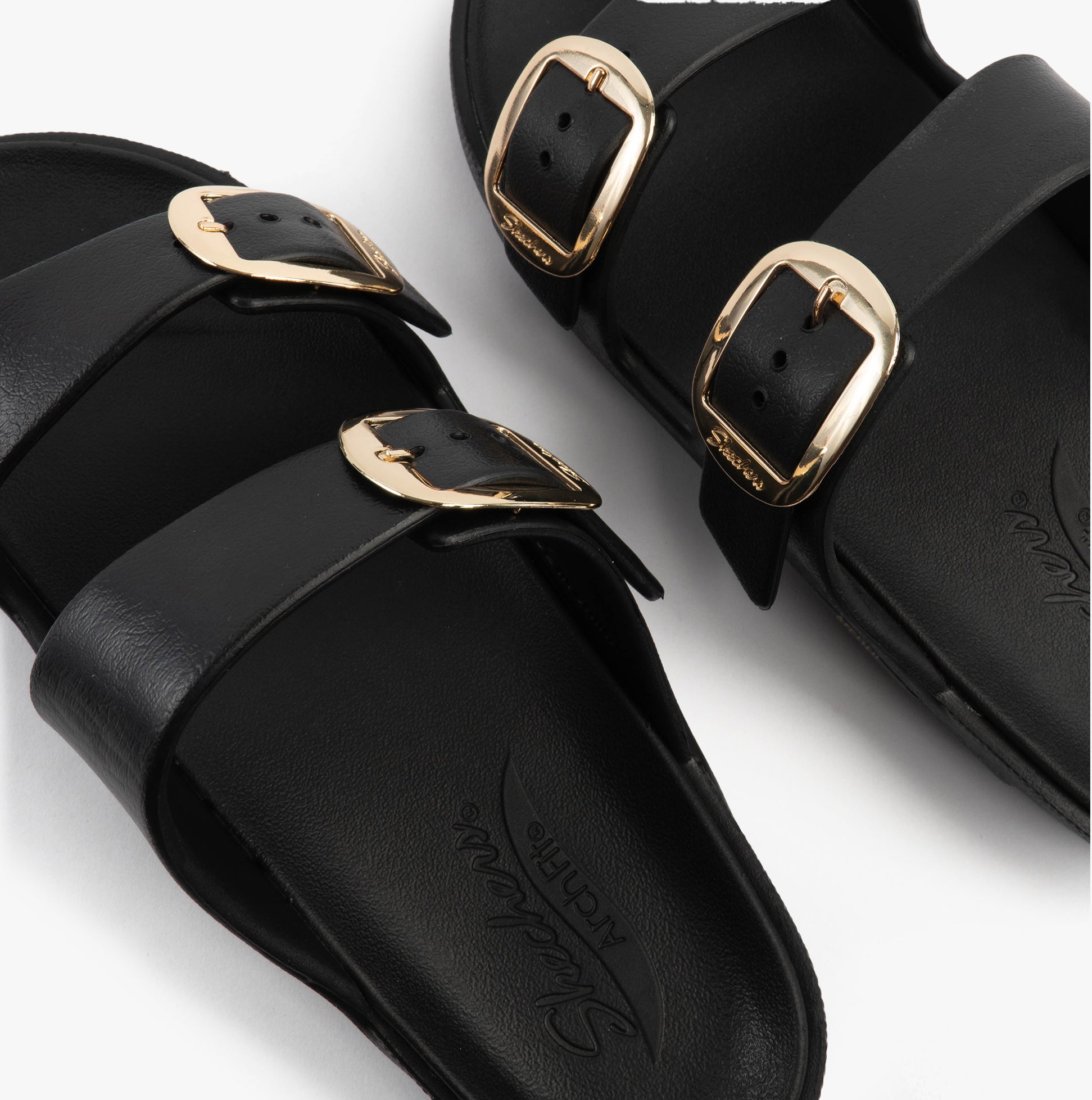 Skechers 111592/BLK ARCH FIT CALI BREEZE - GOLD STAR Womens Sandals Black detail view with gold buckles
