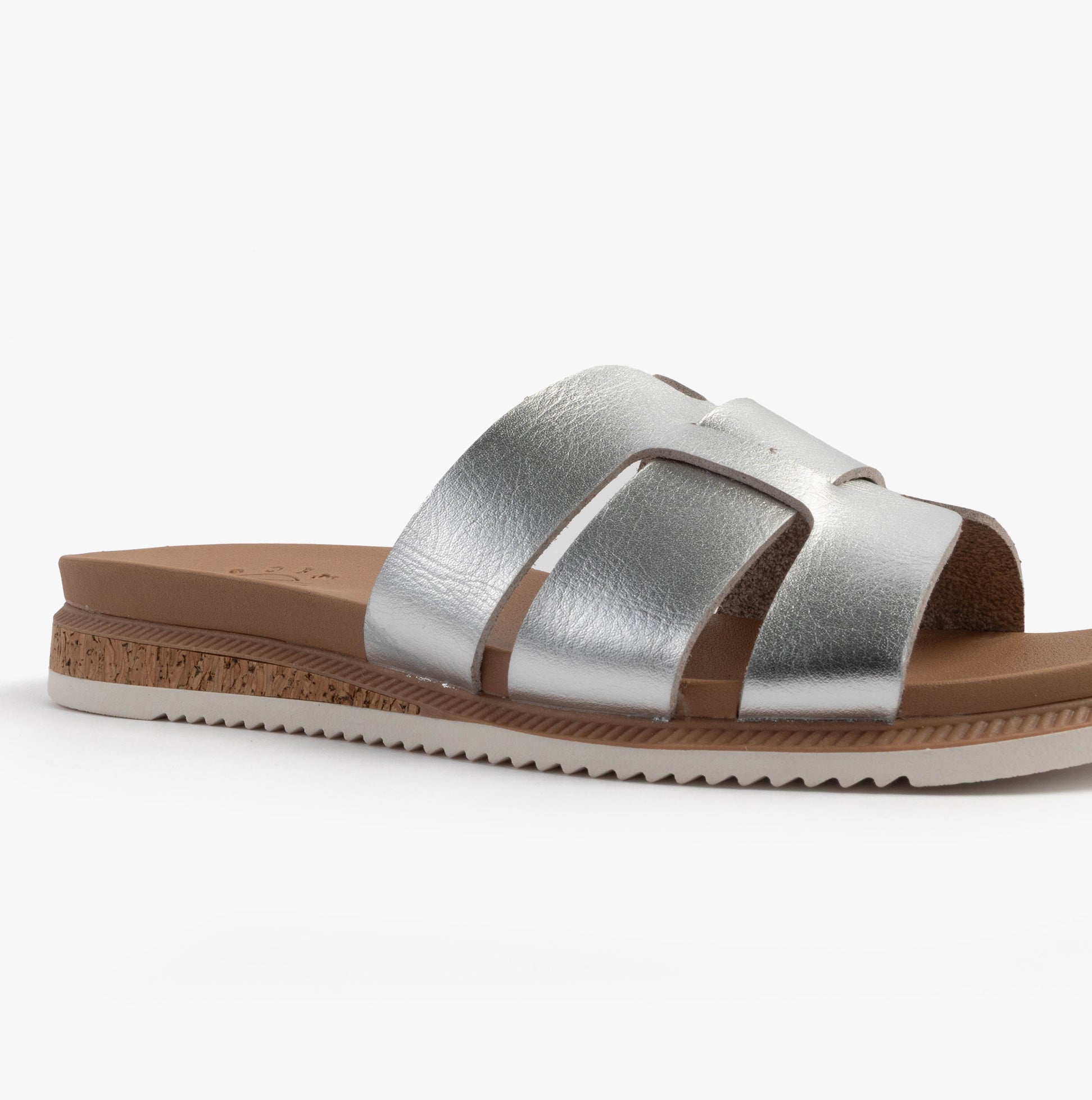 Skechers 114707/SIL BOBS DESERT KISS LOW - PEAK LOOK Womens Sandals Silver side view showing synthetic leather straps.