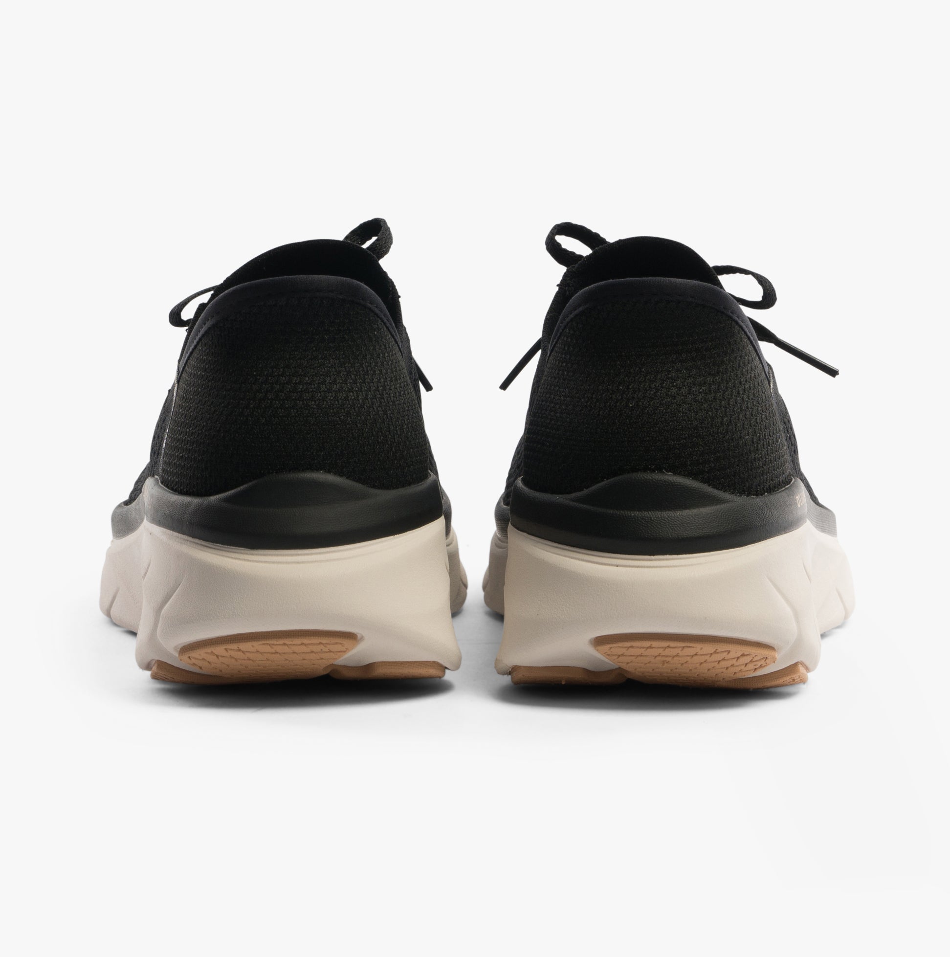 Skechers 150105/BKTN D'LUX WALKER 2.0-THRILL MOVEM Womens Trainers Black/Tan rear view features lace-up design.