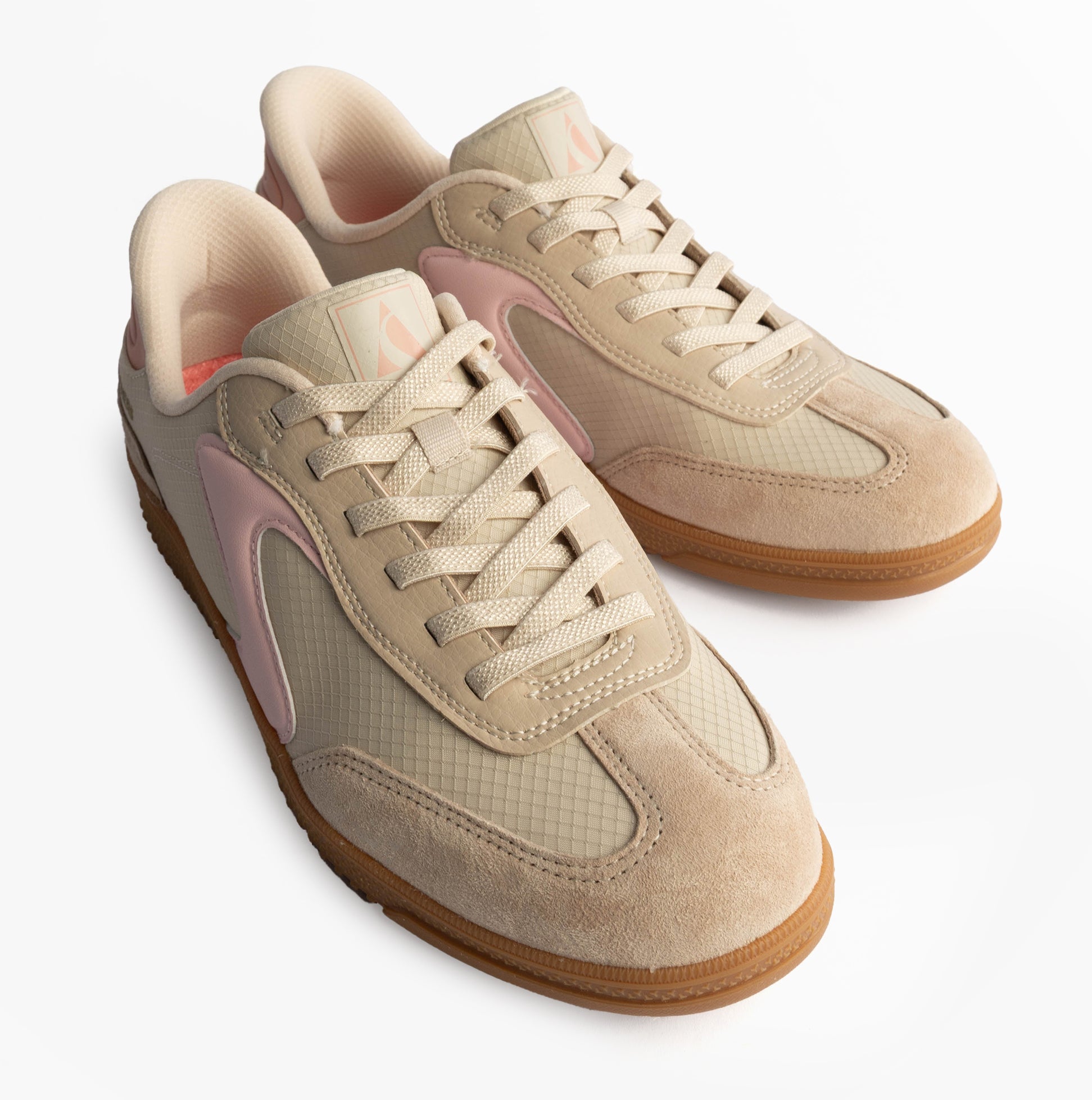 Skechers 185323/NTPK HOTSHOT Womens Trainers Natural Nylon/LeatherPink top view featuring lace-up design and suede upper.