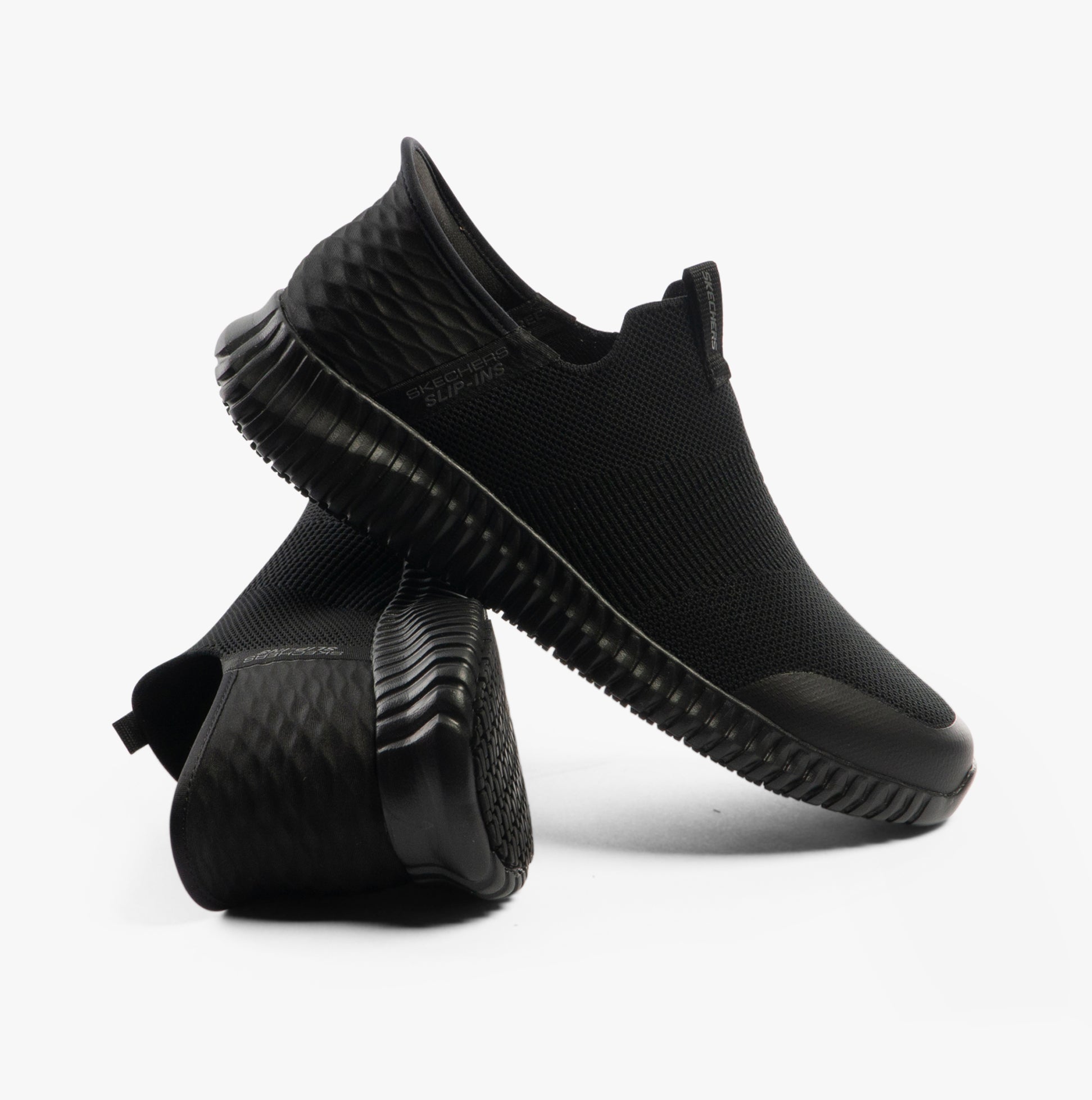 Skechers Work 200171EC CESSNOCK RYLIND SR Mens Occupational Trainers Black side and bottom view, slip-on textile design.