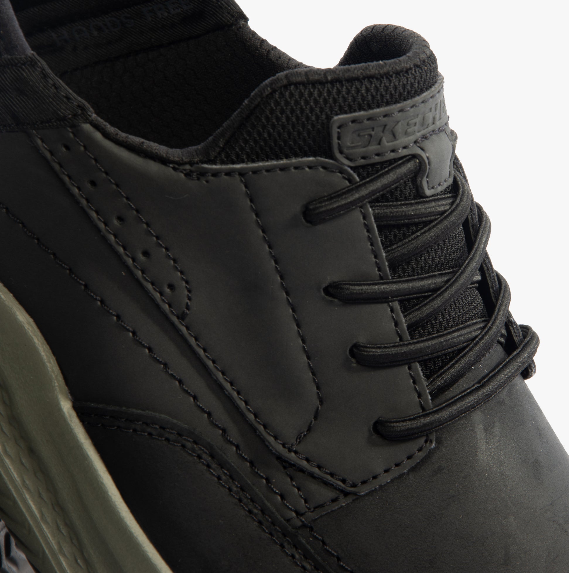 Skechers 205211/BLK HASTING - RORY Mens Shoes Black detail view of lace-up design.