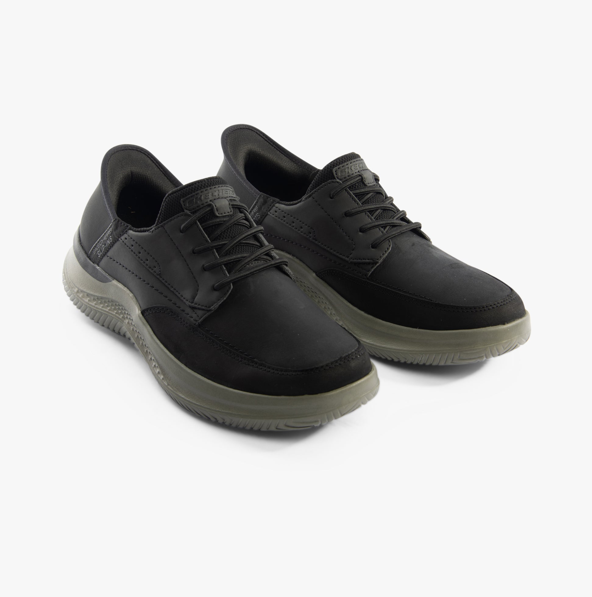 Skechers 205211/BLK HASTING - RORY Mens Shoes Black front view showcasing leather upper and rubber sole.