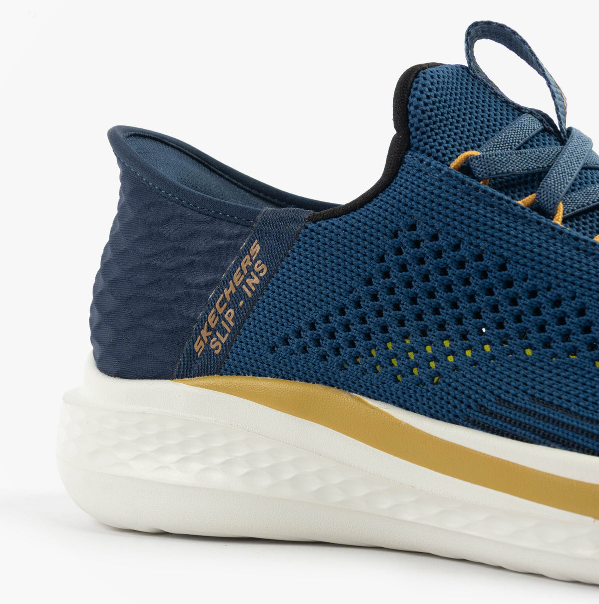 Skechers 210810/BLU SLADE - QUINTO Mens Shoes Blue side view featuring breathable textile upper and comfortable rubber sole.