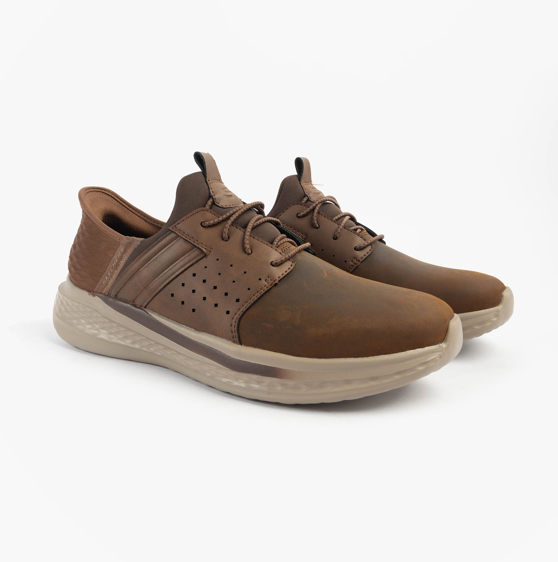 Skechers 210828/CDB SLADE - ZACHARY Mens Trainers Dark Brown side view showcasing leather and synthetic materials.