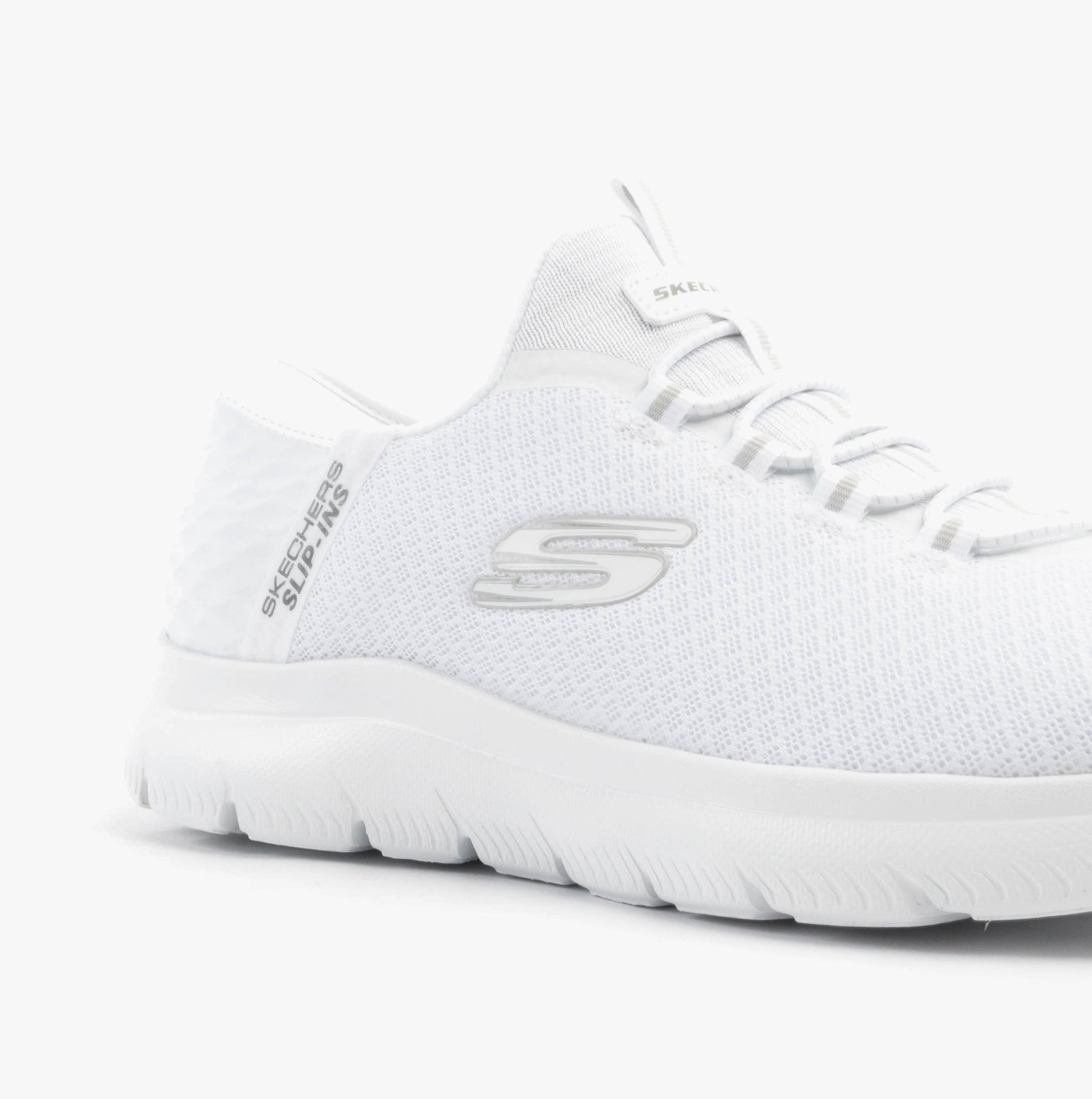 Skechers 232457/WHT SUMMITS - HIGH RANGE Mens Trainers White side view showing mesh upper and lace-up design.