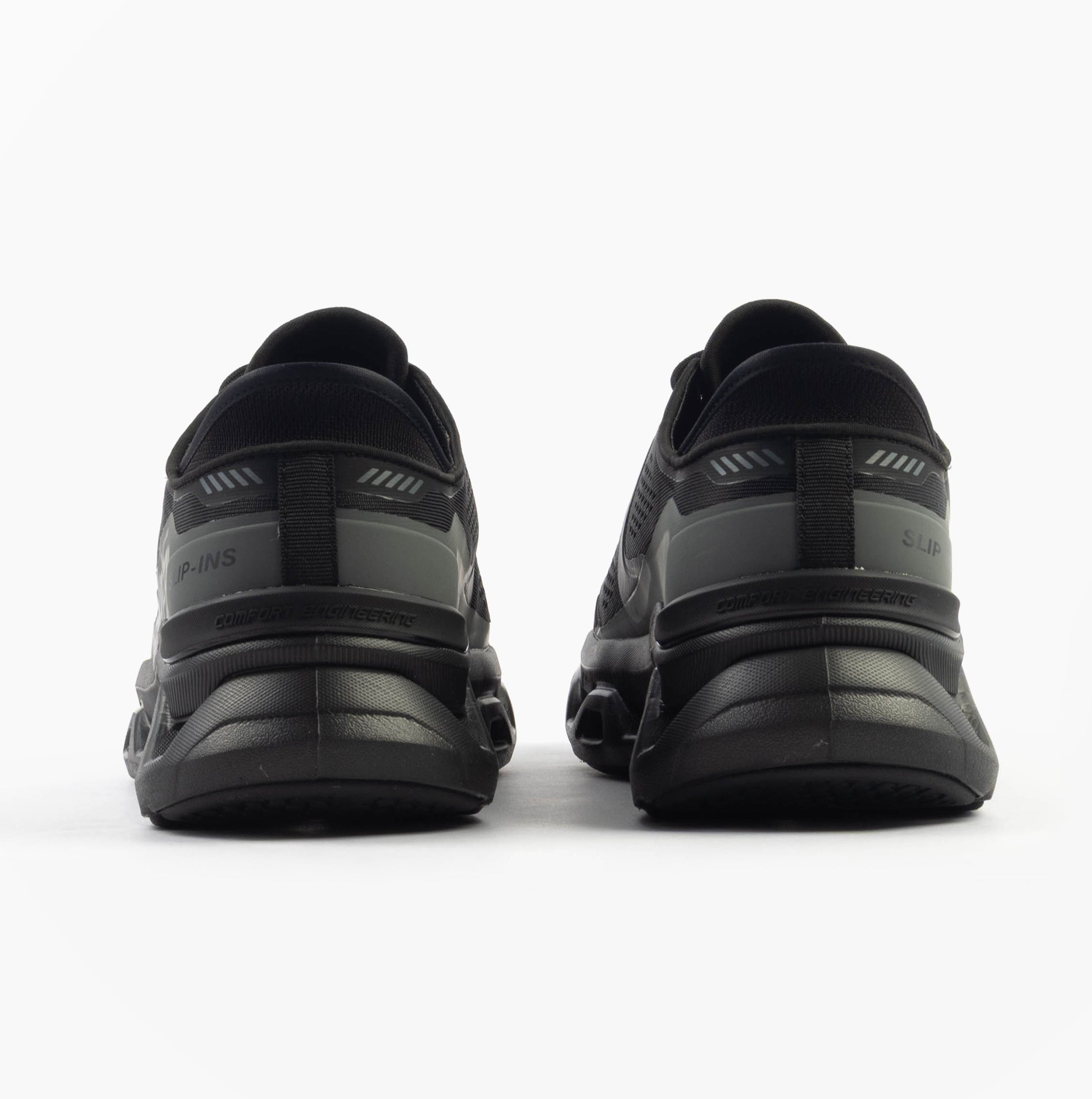 Skechers 232921/BBK GLIDE-STEP ALTUS Mens Trainers Black rear view showcasing synthetic upper and rubber sole.