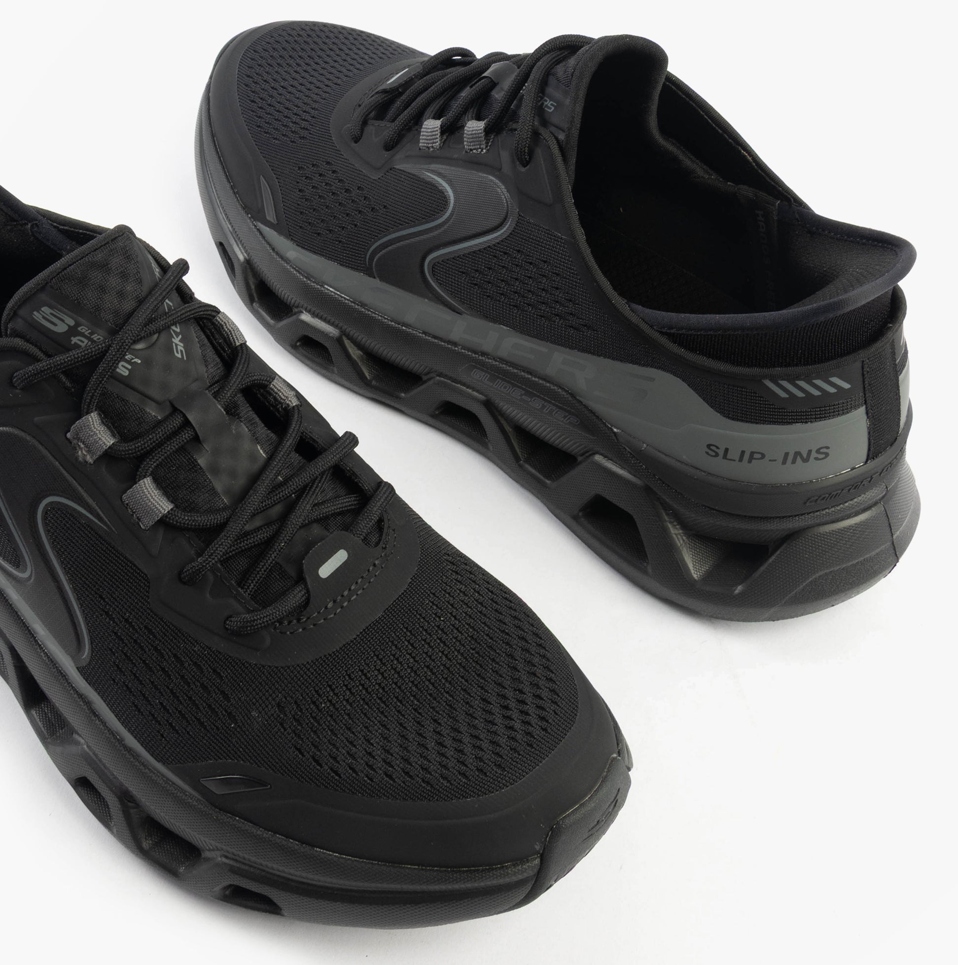 Skechers 232921/BBK GLIDE-STEP ALTUS Mens Trainers Black top view with lace-up closure and slip-ins features.