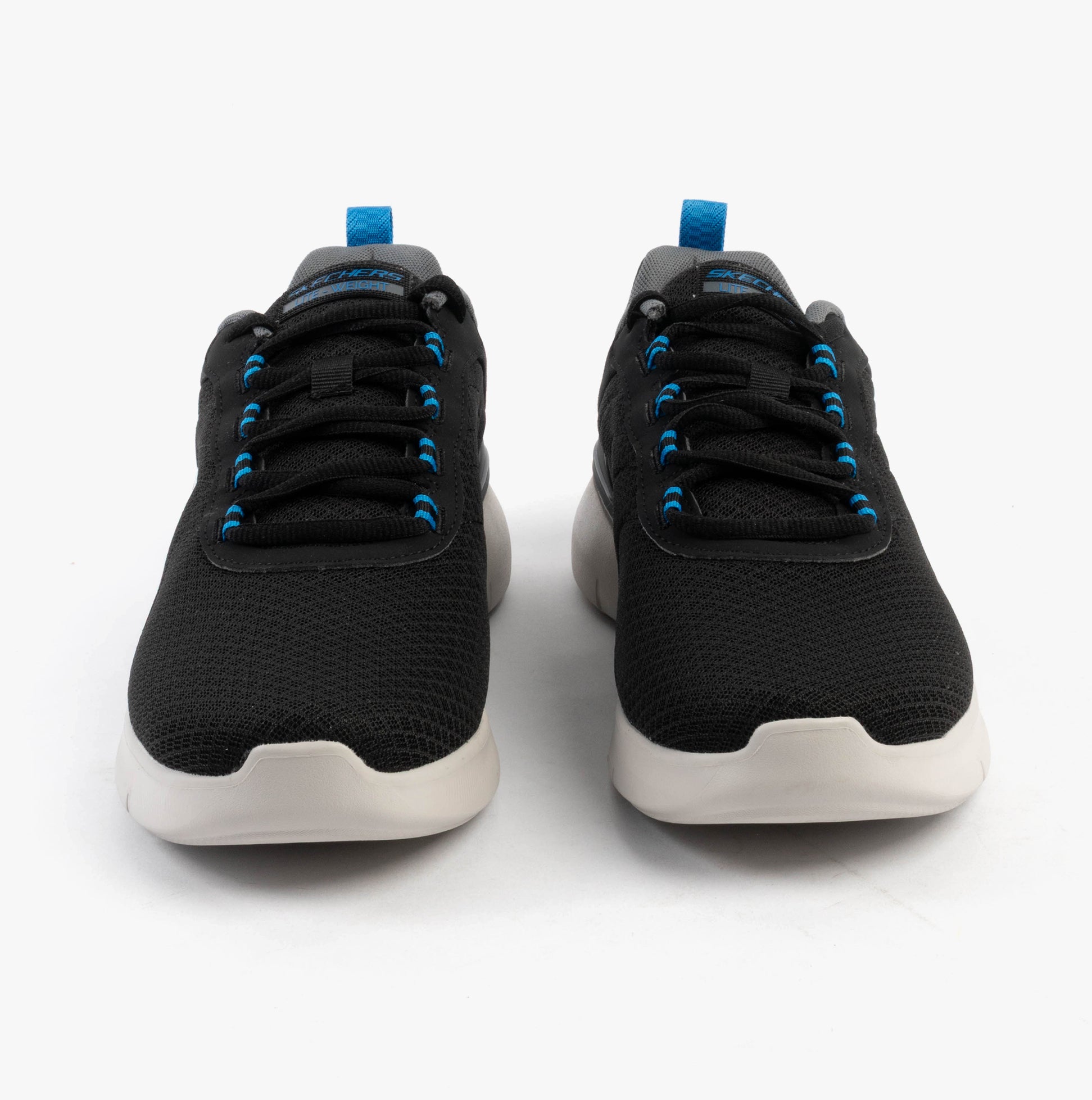 Skechers 232971/BKBL SKECH-AIR DYNAMIGHT 2.0 - DUR Mens Trainers Black/Blue front view showcasing lace-up design.