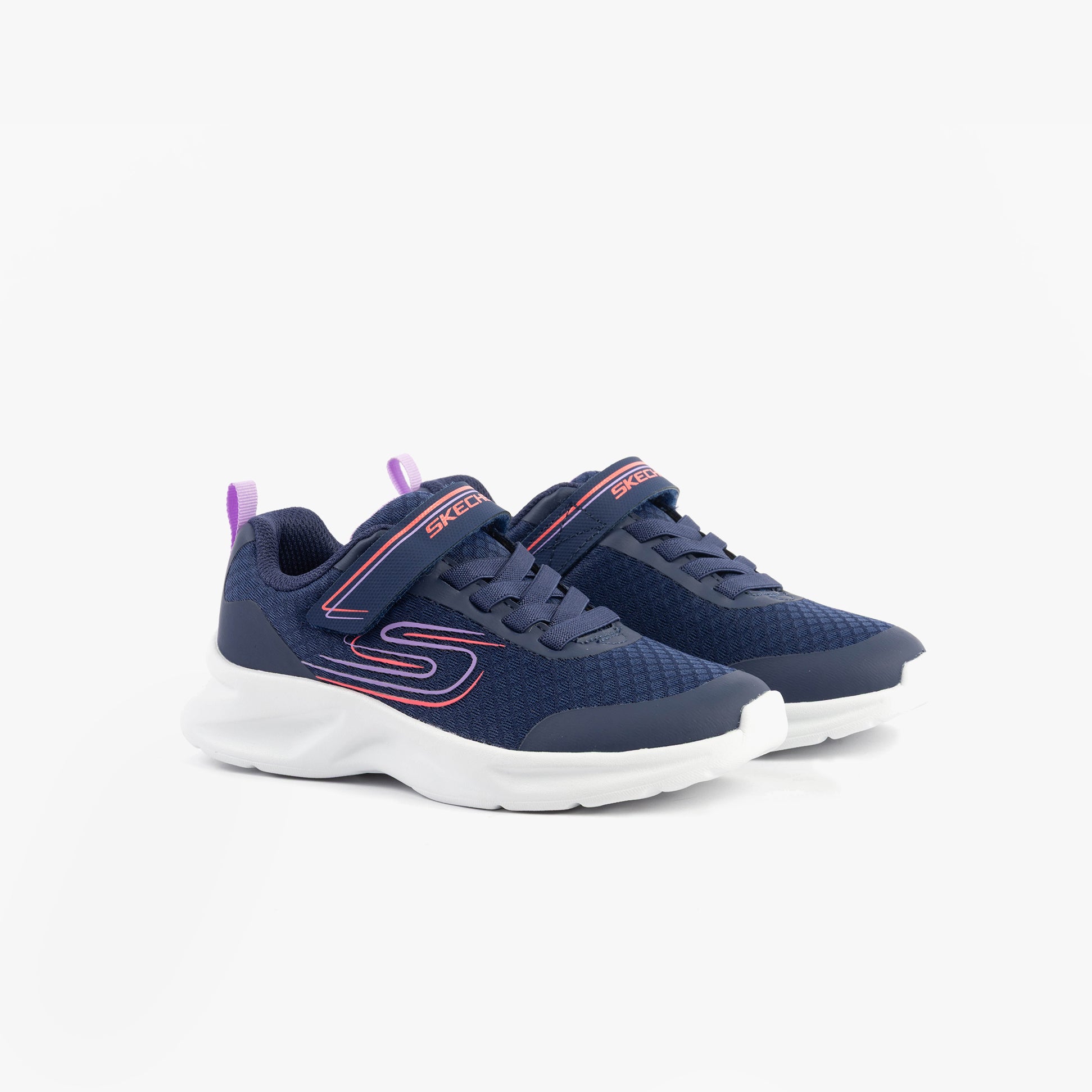 Skechers 303577L/NVLV DYNAMATIC - NONSTOP SPEED Girls Trainers Blue side view showcasing casual style and lightweight design.