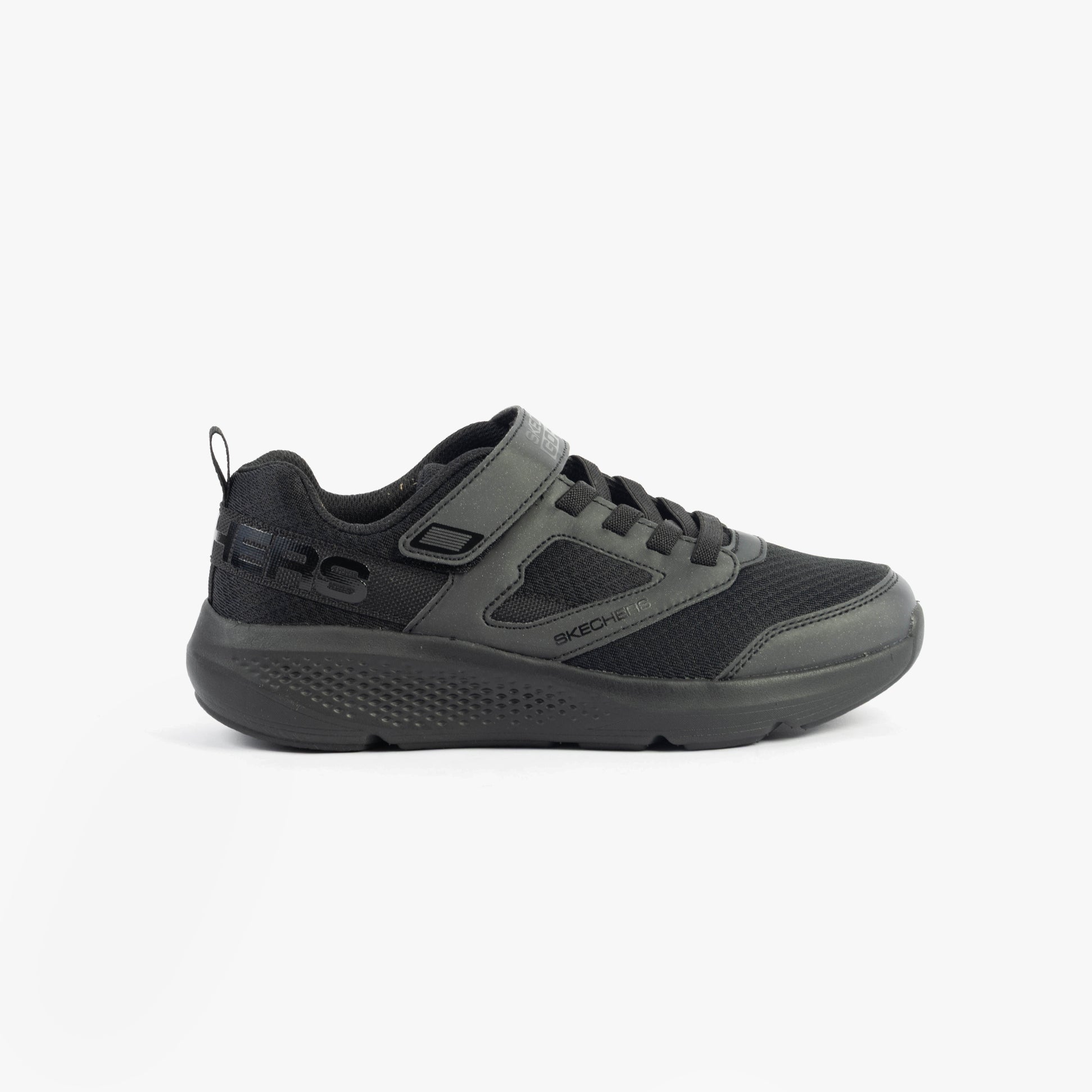 Skechers 303932L/BBK GO RUN ELEVATE - SPORTY SPECT Girls Trainers Black side view showing black synthetic mesh upper.