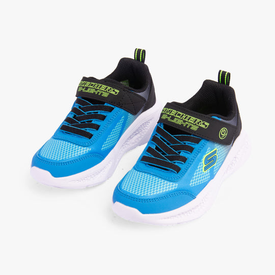 Skechers 401495L/BKBL METEOR-LIGHTS-KRENDO Boys Trainers Black/Blue side view showcasing light up feature.