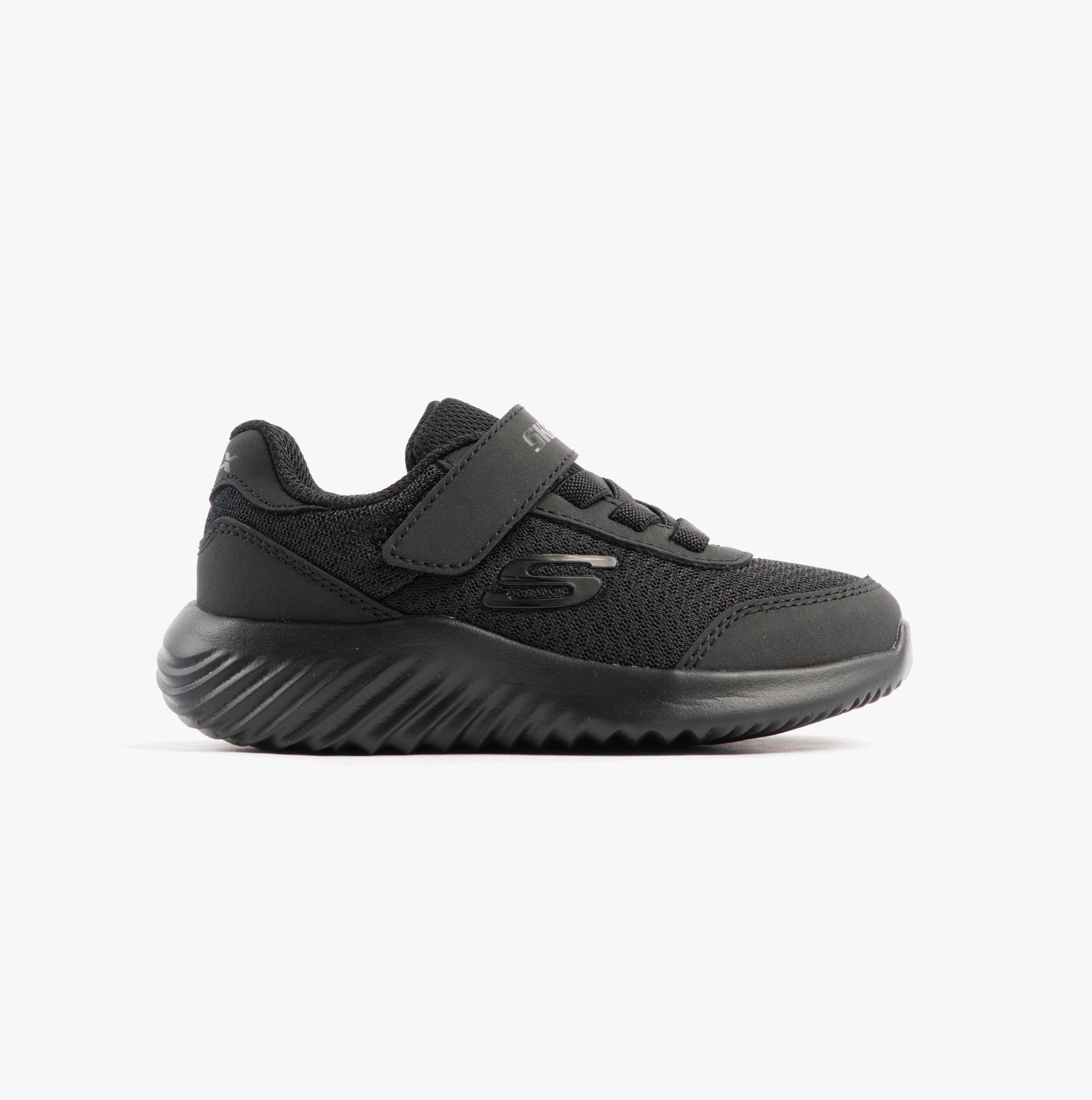 Skechers 403908N/BBK BOUNDER - TREZIC Boys Trainers Black side view, lightweight casual trainers with synthetic upper.