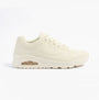 Skechers 52458/WWHT UNO - STAND ON AIR Mens Trainers White side view showcasing synthetic leather upper and lace-up closure.