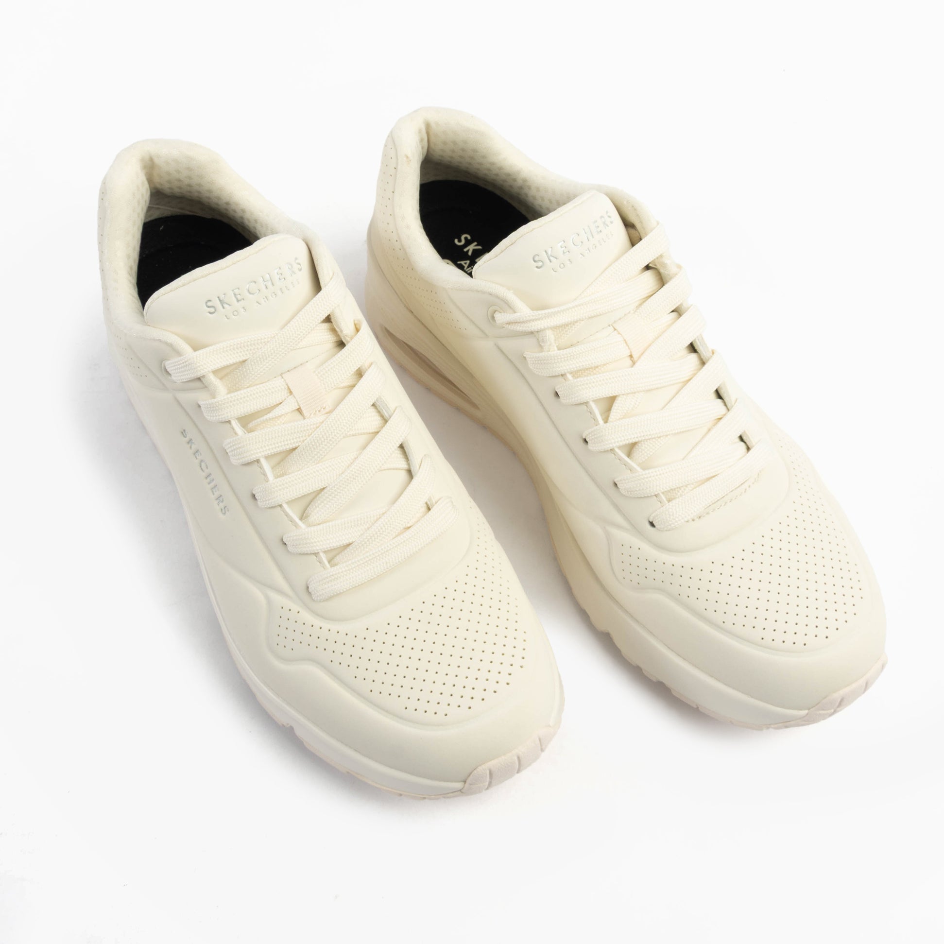 Skechers 52458/WWHT UNO - STAND ON AIR Mens Trainers White top view showing lace-up design and synthetic leather upper.