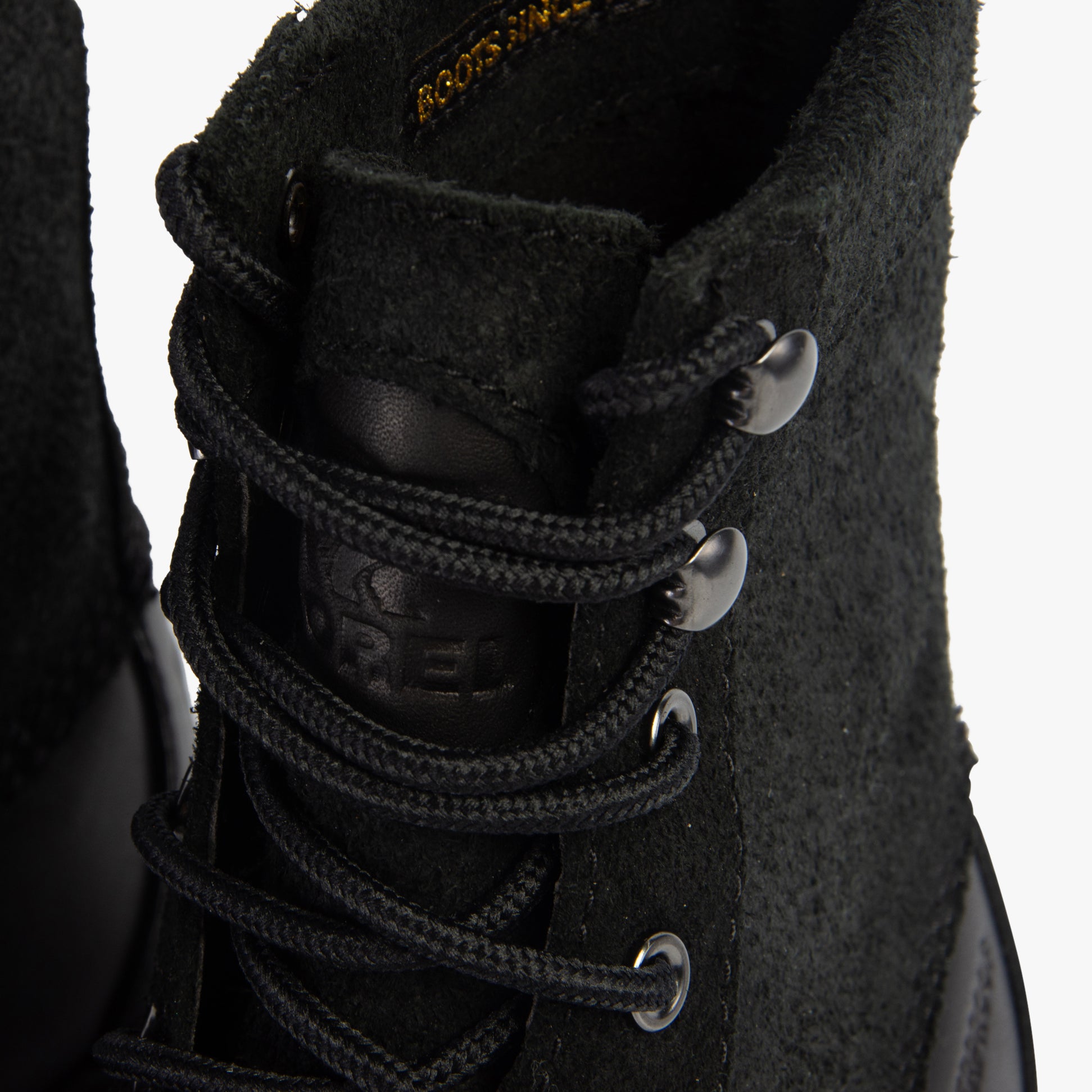Sorel SLABTOWN 62' CARIBOU Mens Boots Black detail view showing laces and upper material in black.