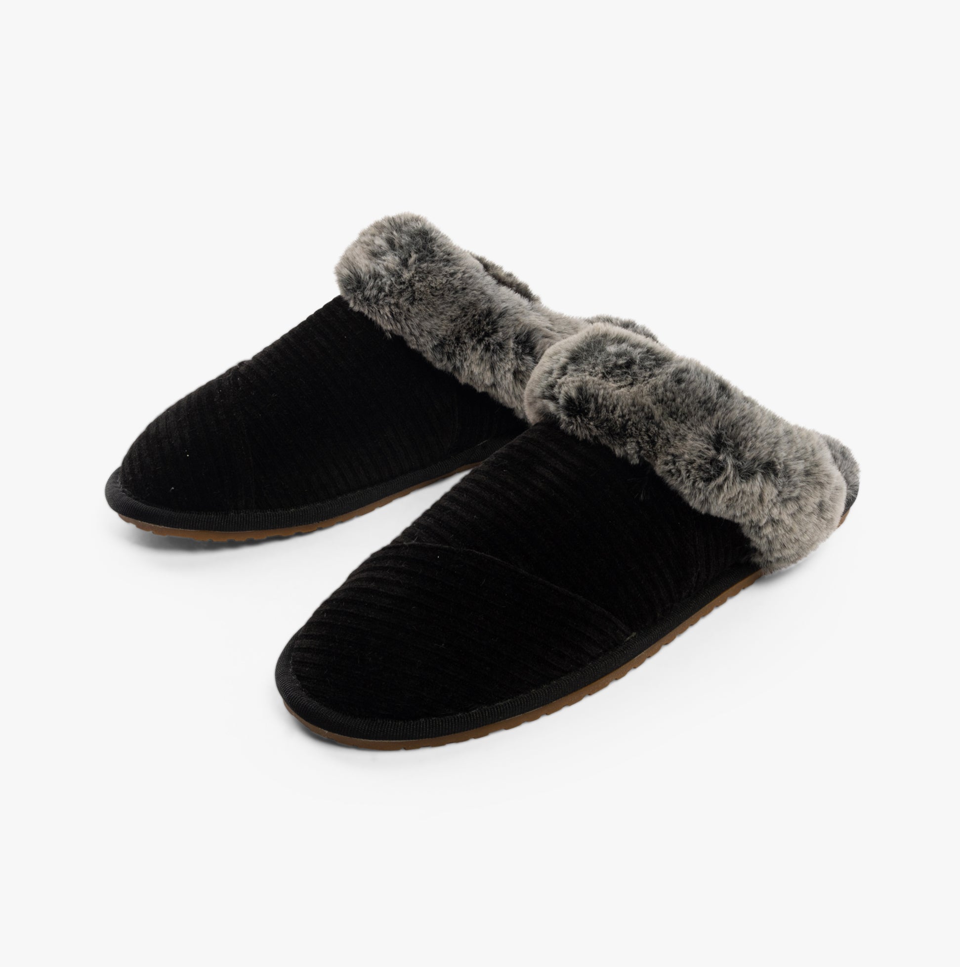 TOMS VALERIE Womens Slippers Black side view showing plush lining and relaxed fit.