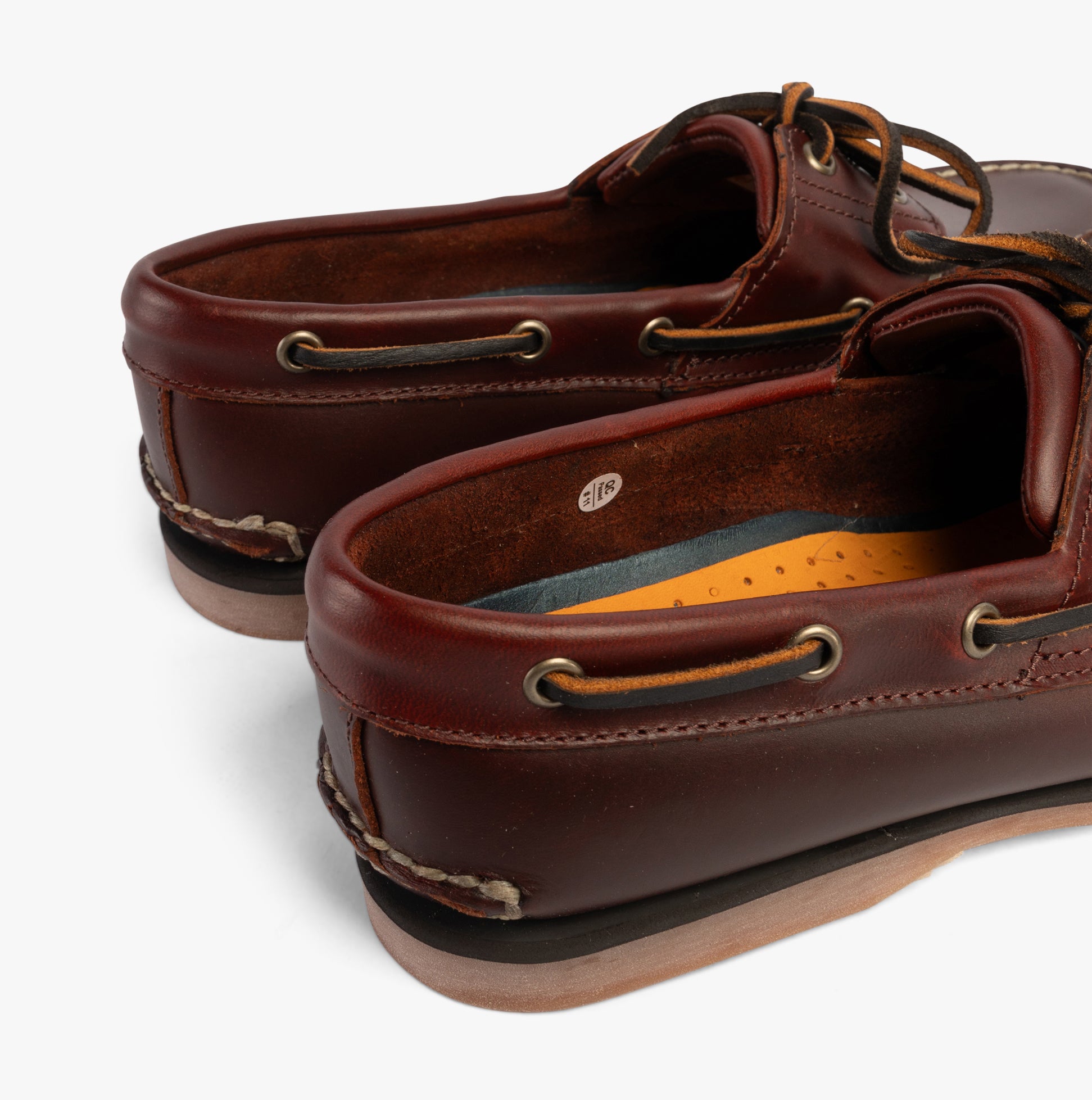 Timberland CLASSIC BOAT Mens Deck Shoes Brown back view showcasing leather upper and rubber sole details.