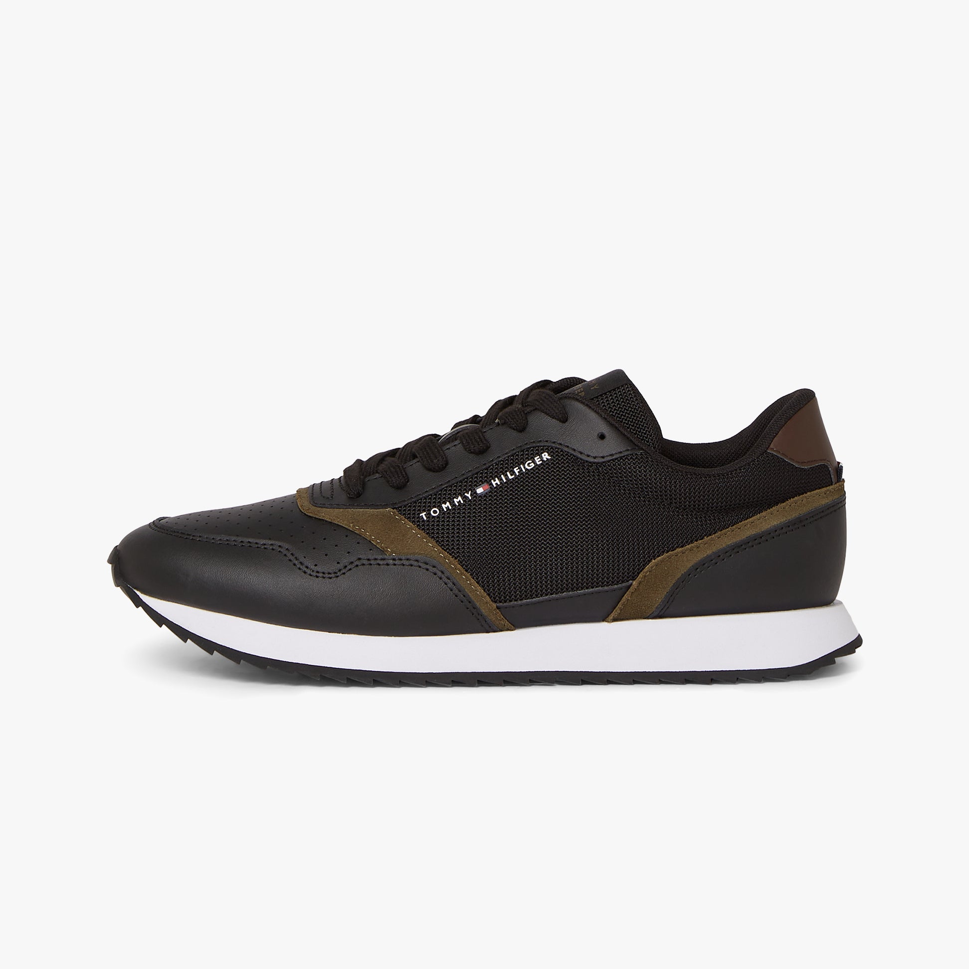 Tommy Hilfiger LEATHER SERRATED RUNNER Mens Trainers Black side view, featuring black leather and mesh design with lace-up closure.