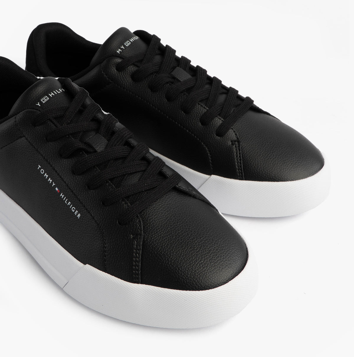 Tommy Hilfiger TH COURT LTH DETAIL Mens Trainers Black top view with lace-up design and leather upper.