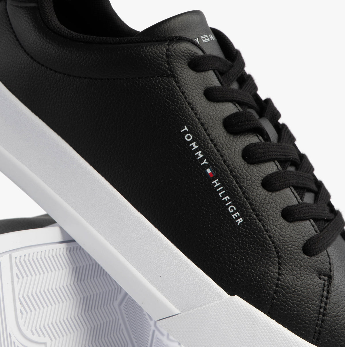 Tommy Hilfiger TH COURT LTH DETAIL Mens Trainers Black detail view showing leather upper and lace-up closure.