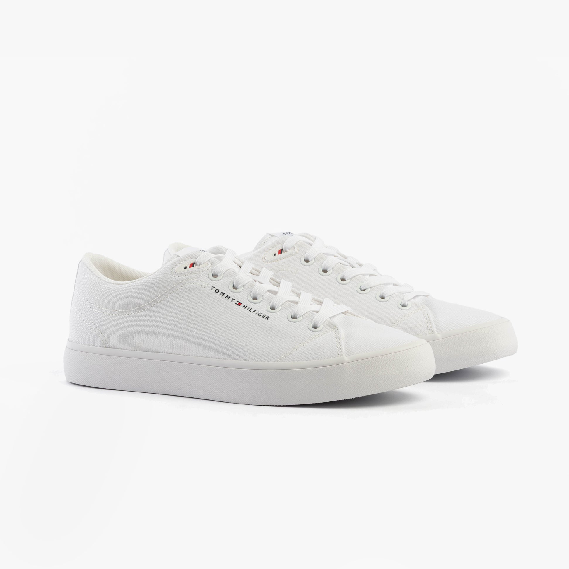 Tommy Hilfiger LOGO PATCH Mens Trainers White side view, featuring a lace-up closure and comfortable design.