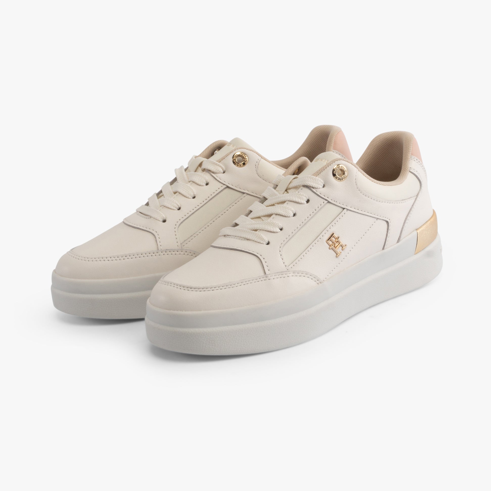 Tommy Hilfiger MONOGRAM METALLIC LEATHER Womens Court Trainers Ancient White side view with rounded toe and platform sole.
