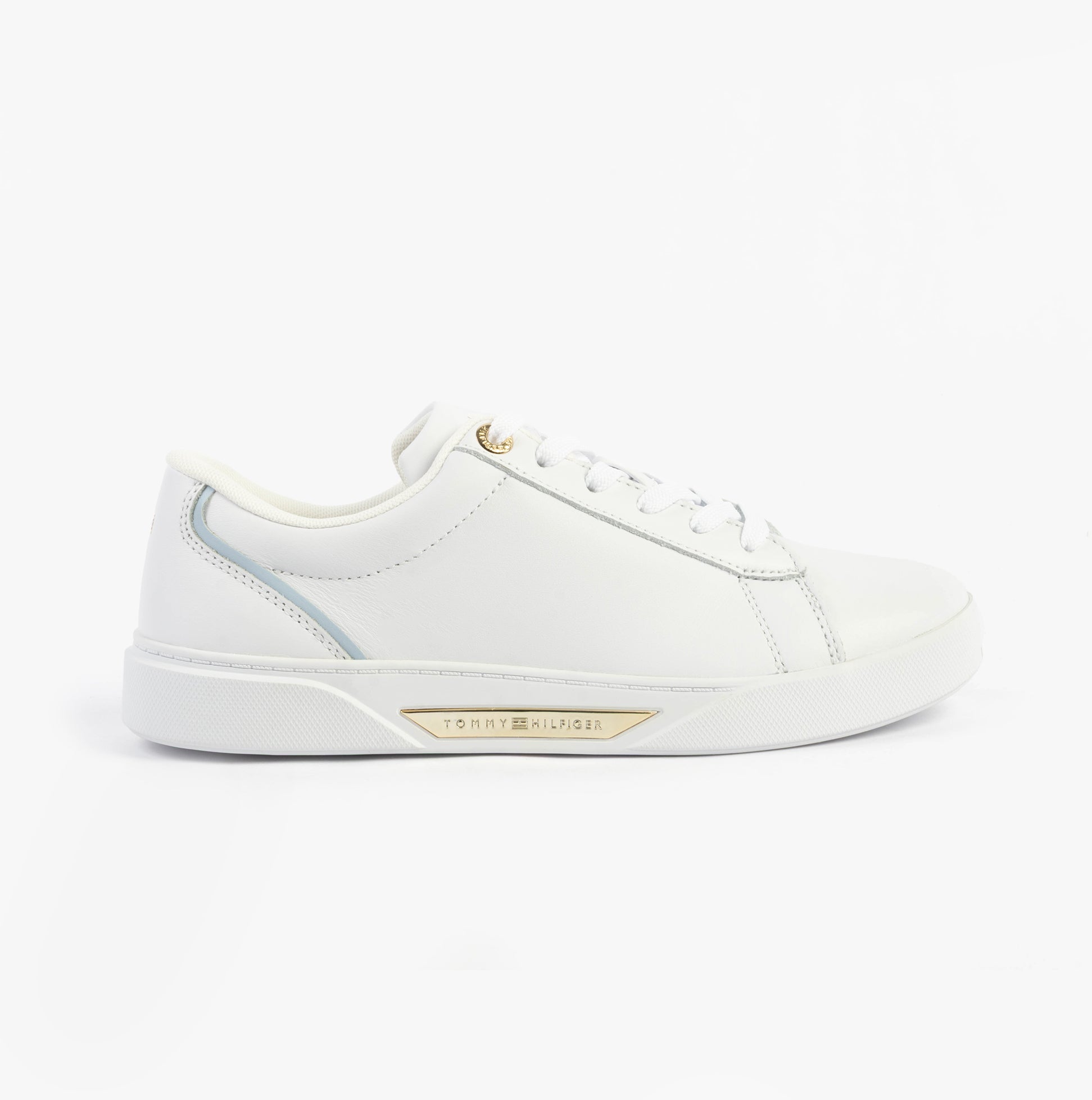Tommy Hilfiger CHIC COURT SNEAKER Womens Trainers White side view, casual leather trainers with lace-up closure.