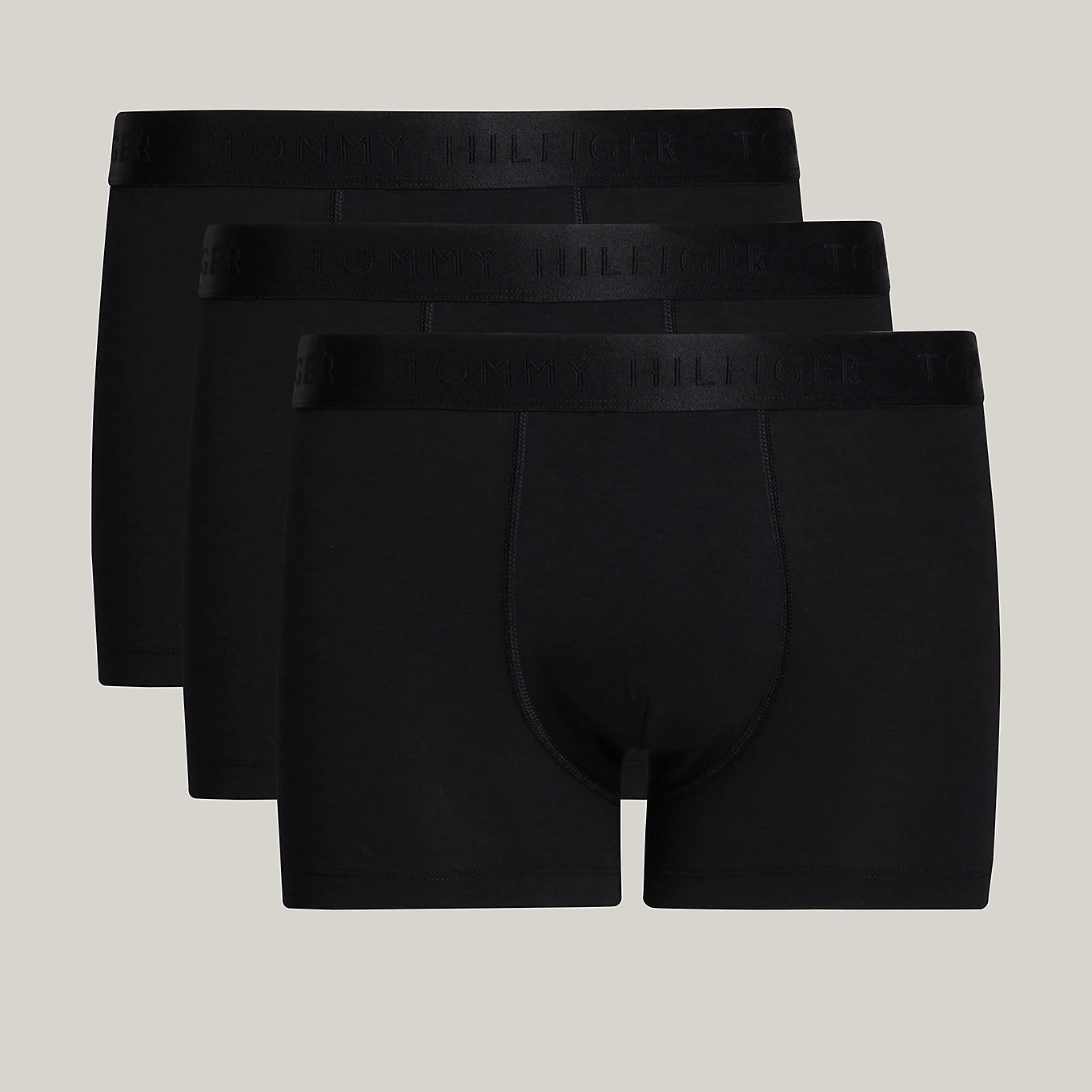 Tommy Hilfiger EVERYDAY LUXE Mens 3 -Pack Trunks Black side view of three black trunks with elasticated waistband.