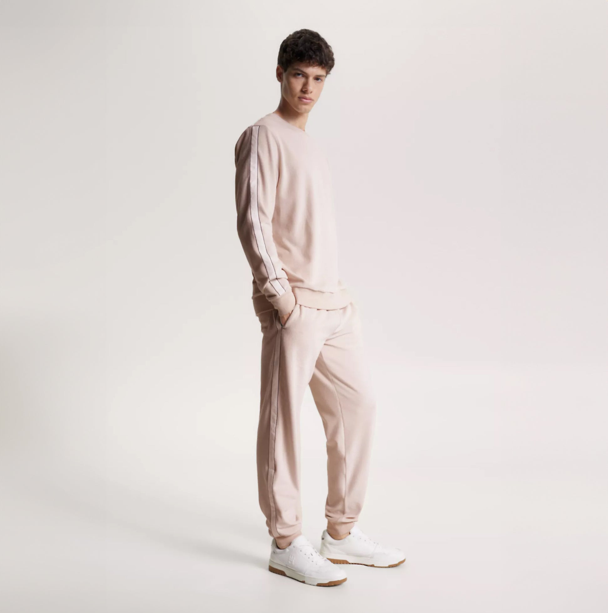 Tommy Hilfiger TH ESTABLISHED Mens Ribbed Velour Lounge Joggers Cashmere Creme