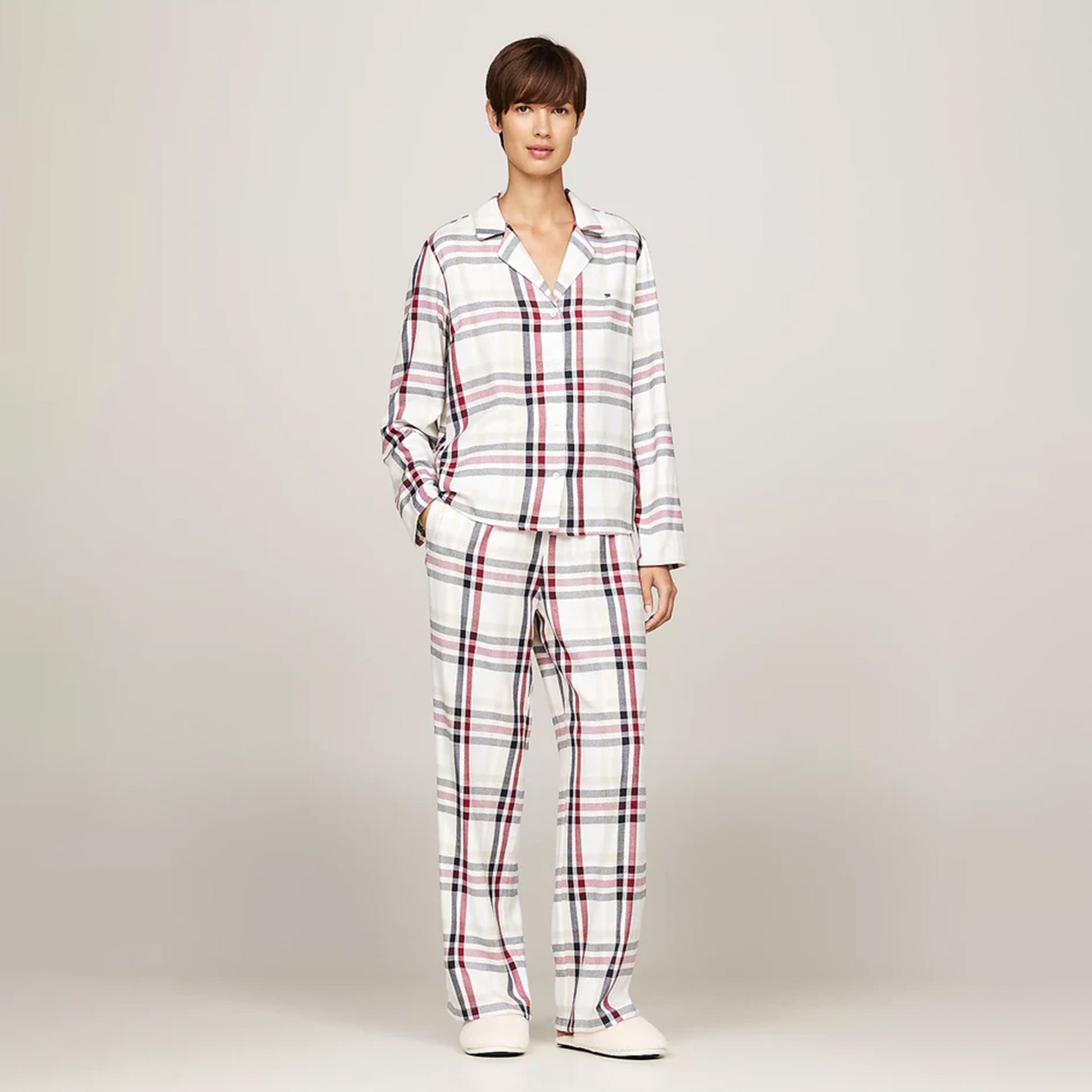 Tommy Hilfiger ORIGINAL Womens Pyjamas & Slippers Gift Set Heritage Check Ivory front view model wearing loungewear.
