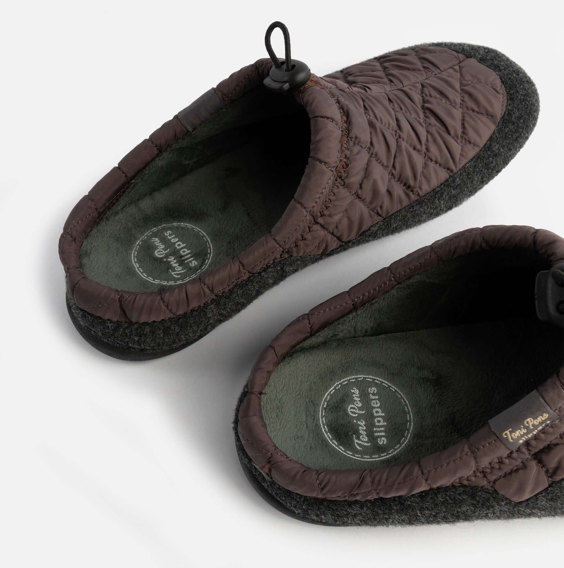 Toni Pons NADIR-UM Mens Mule Slippers Pruna Wine top view with textured felt and plush lining features.