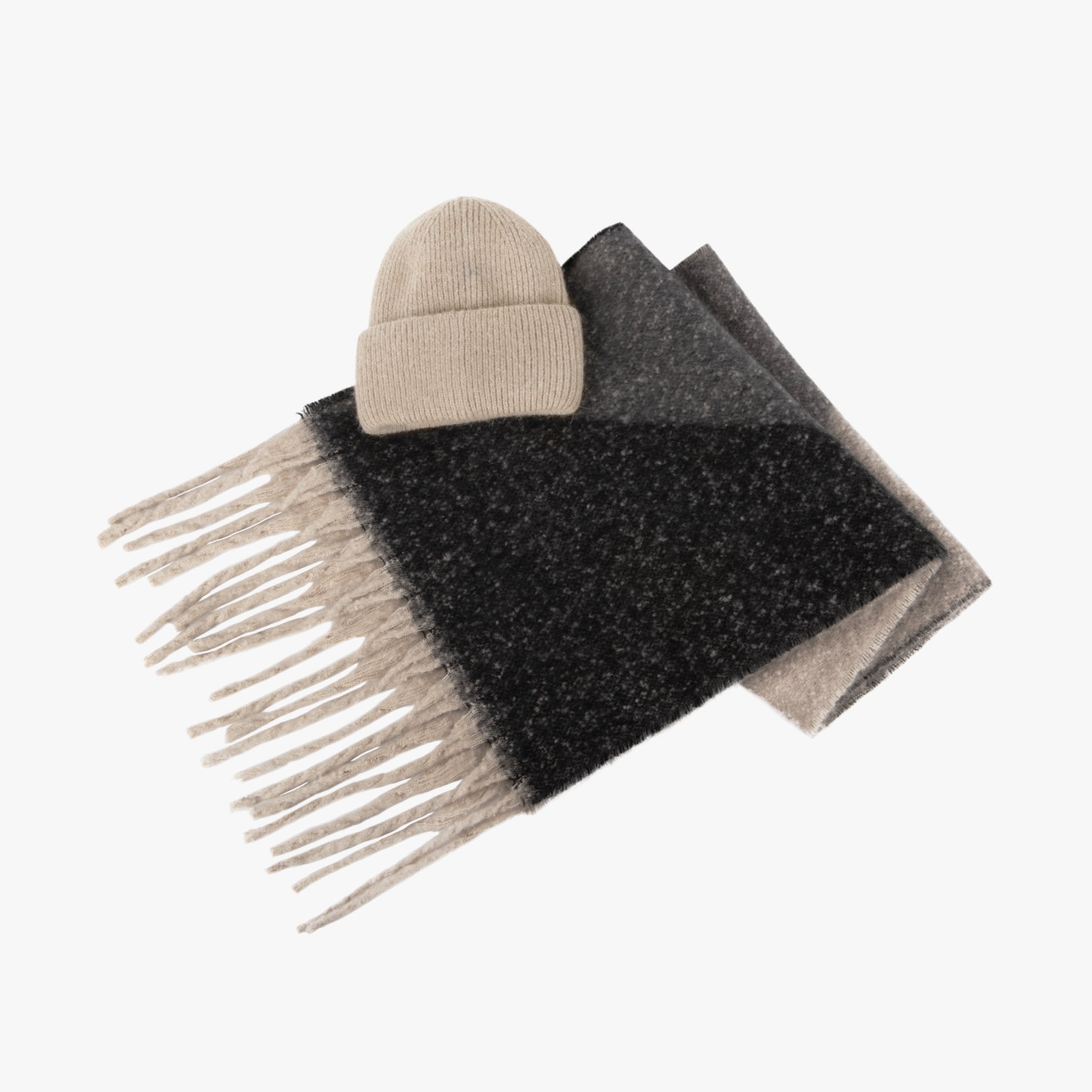 Totes Toasties CHUNKY WOVEN BLANKET SCARF & HAT GIFT SET Womens Oat, top view of textured scarf and beanie.