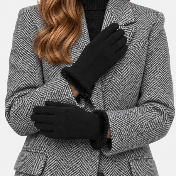 Totes Isotoner THERMAL SMARTOUCH GLOVE WITH FUR CUFF Womens Gloves Black displayed elegantly on a model.
