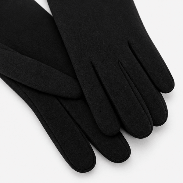 Totes Isotoner THERMAL SMARTOUCH GLOVE WITH FUR CUFF Womens Gloves Black close-up view of black gloves