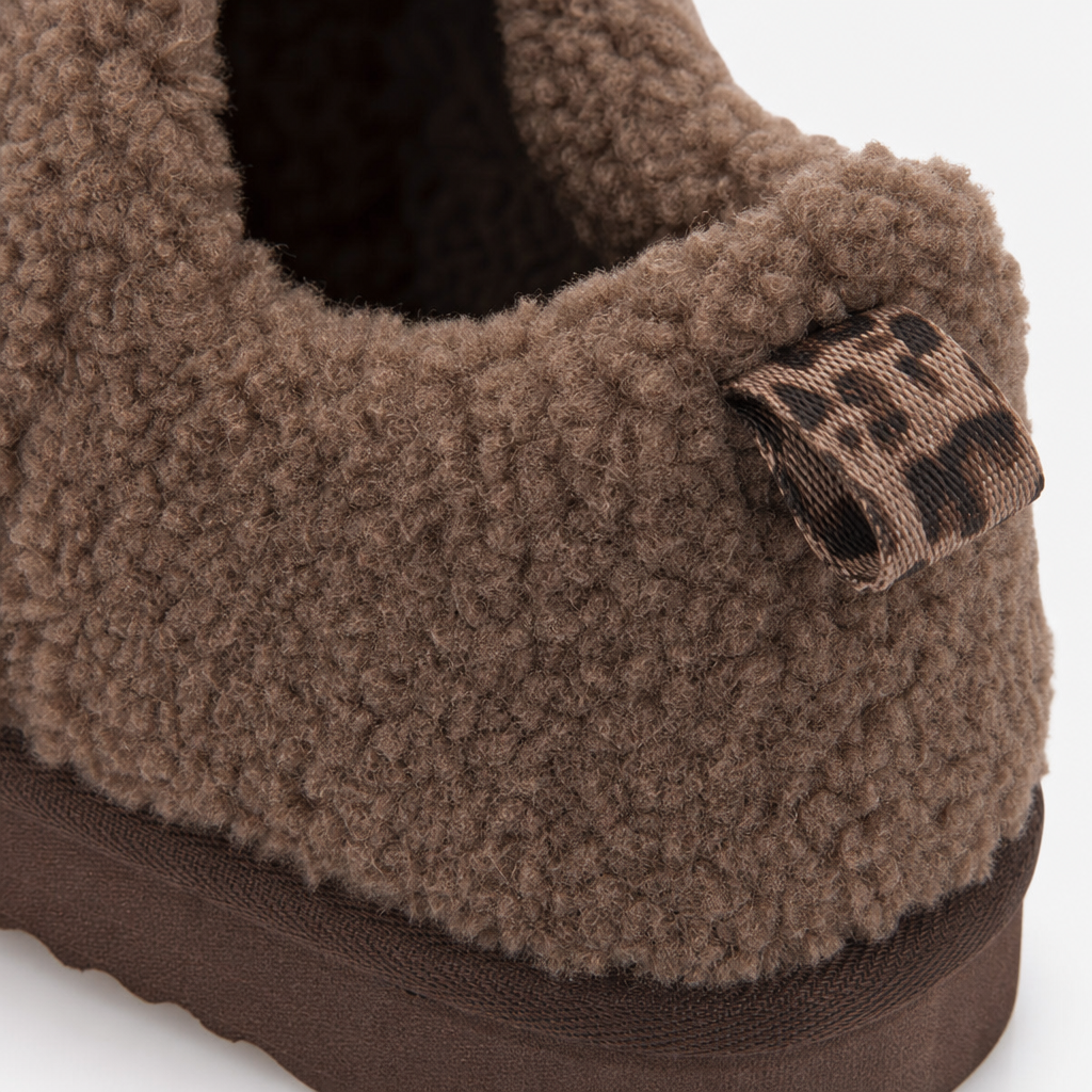 Totes Isotoner BORG BOOTIE WITH BACK TAPE DETAIL Womens Slipper Boots Brown