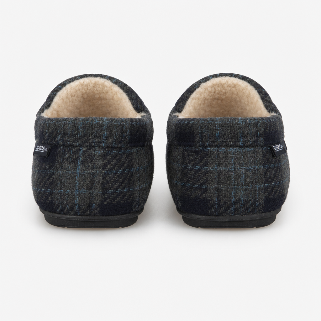 Totes Toasties CHECK MOCCASIN WITH CURLY FUR LINING Mens Moccasins Navy Check