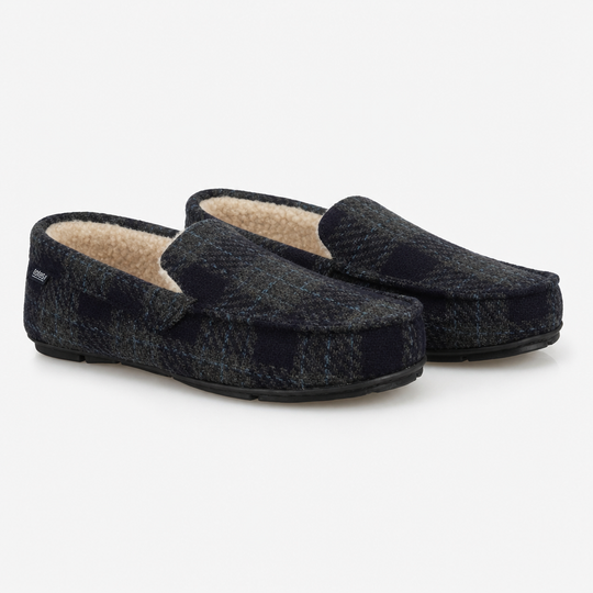 Totes Toasties CHECK MOCCASIN WITH CURLY FUR LINING Mens Moccasins Navy Check