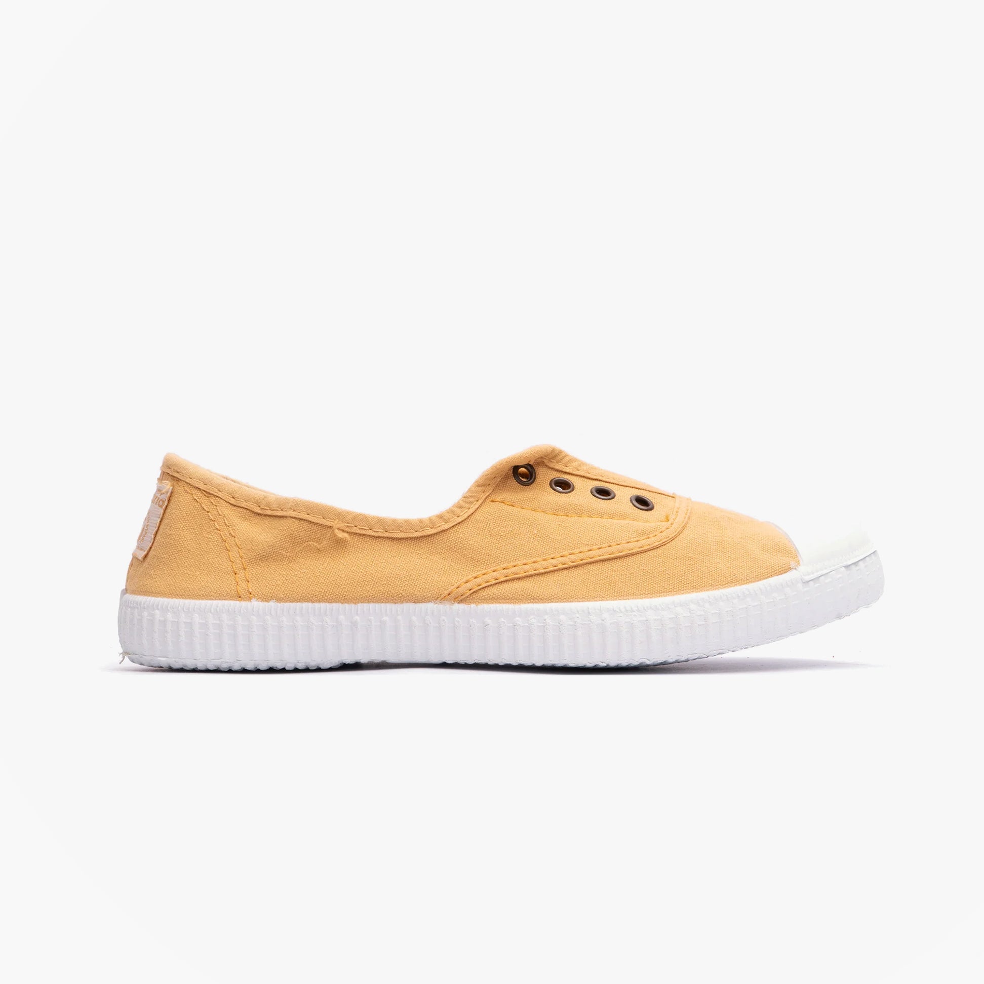 Victoria 1915 INGLESA DREC Womens Canvas Pumps Trigo side view in yellow canvas with white rubber sole.