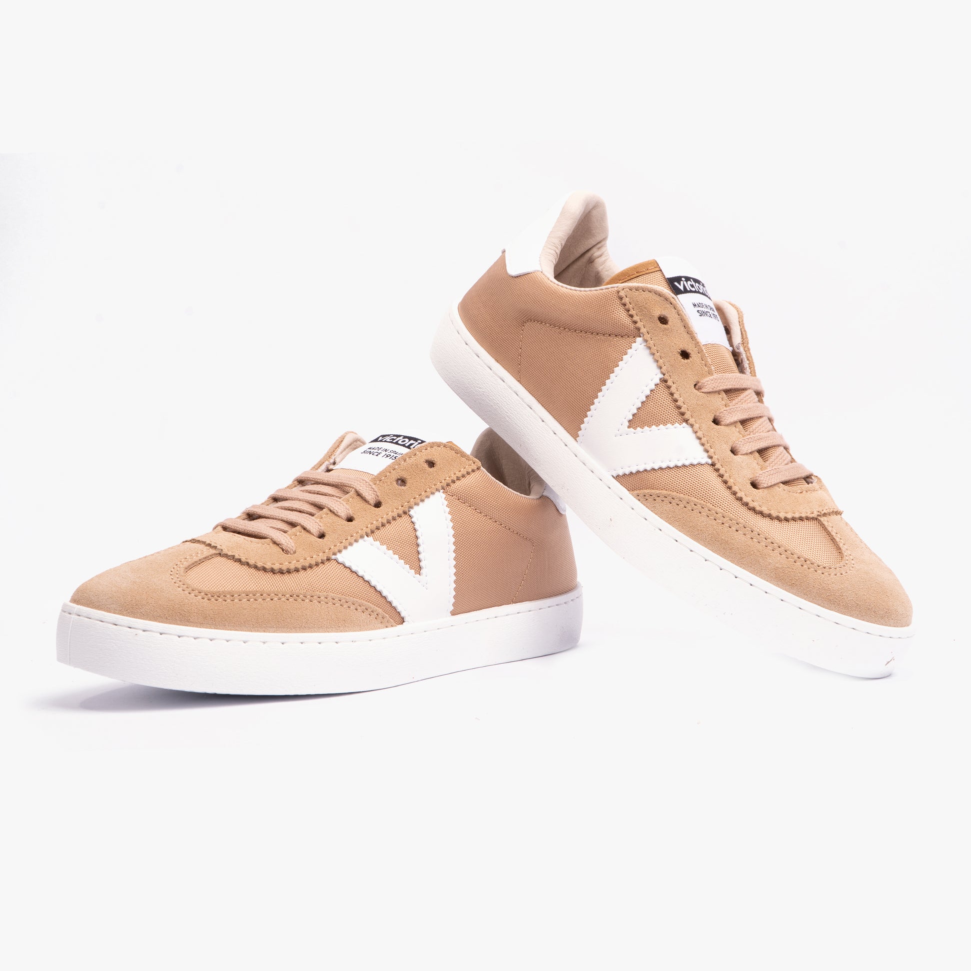 Victoria BERLIN SPLIT LEATHER & NYLON Womens Trainers Taupe side view shoes with lace-up design and white accents.