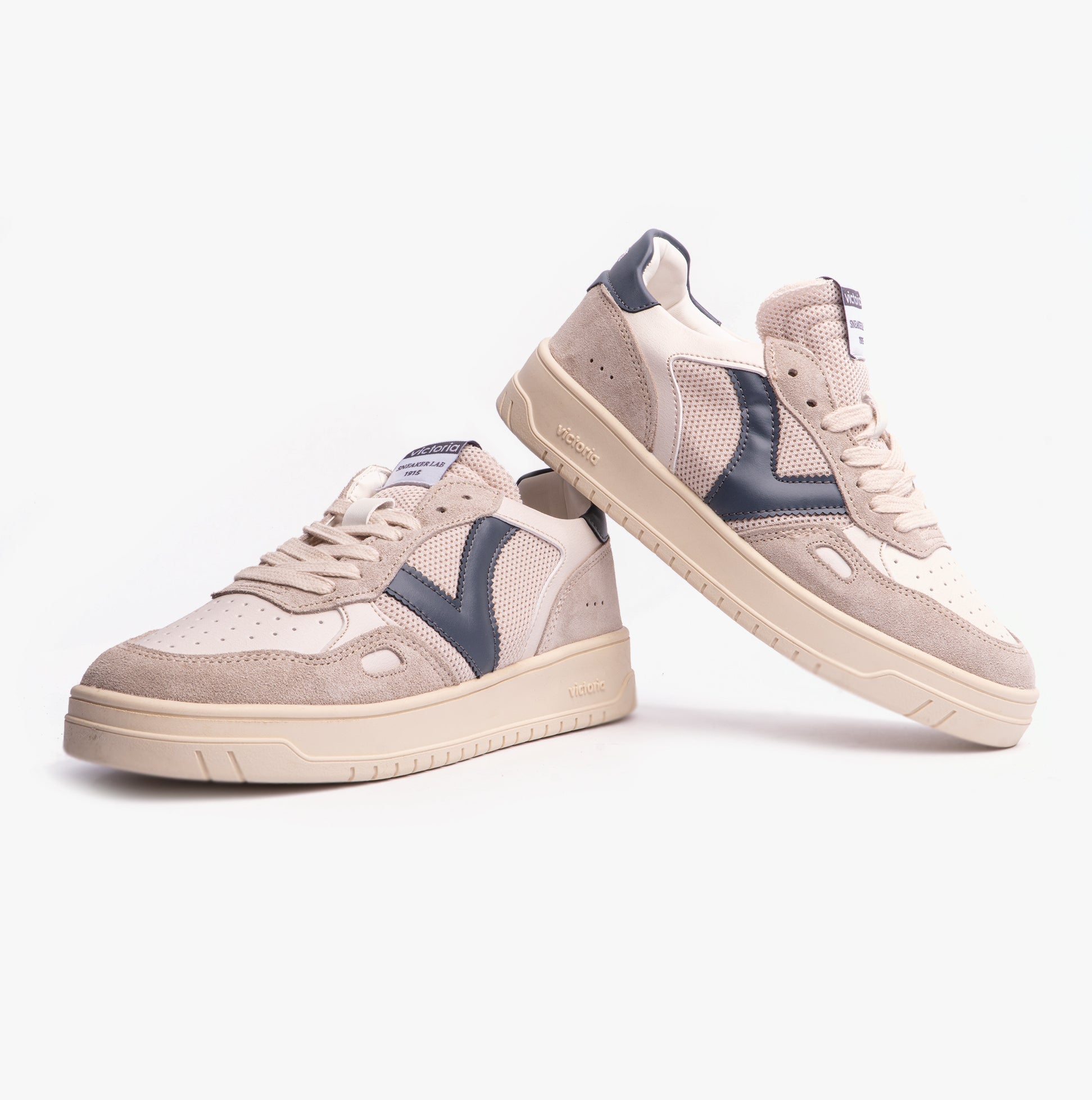SEUL RETRO MESH Womens Trainers Gris