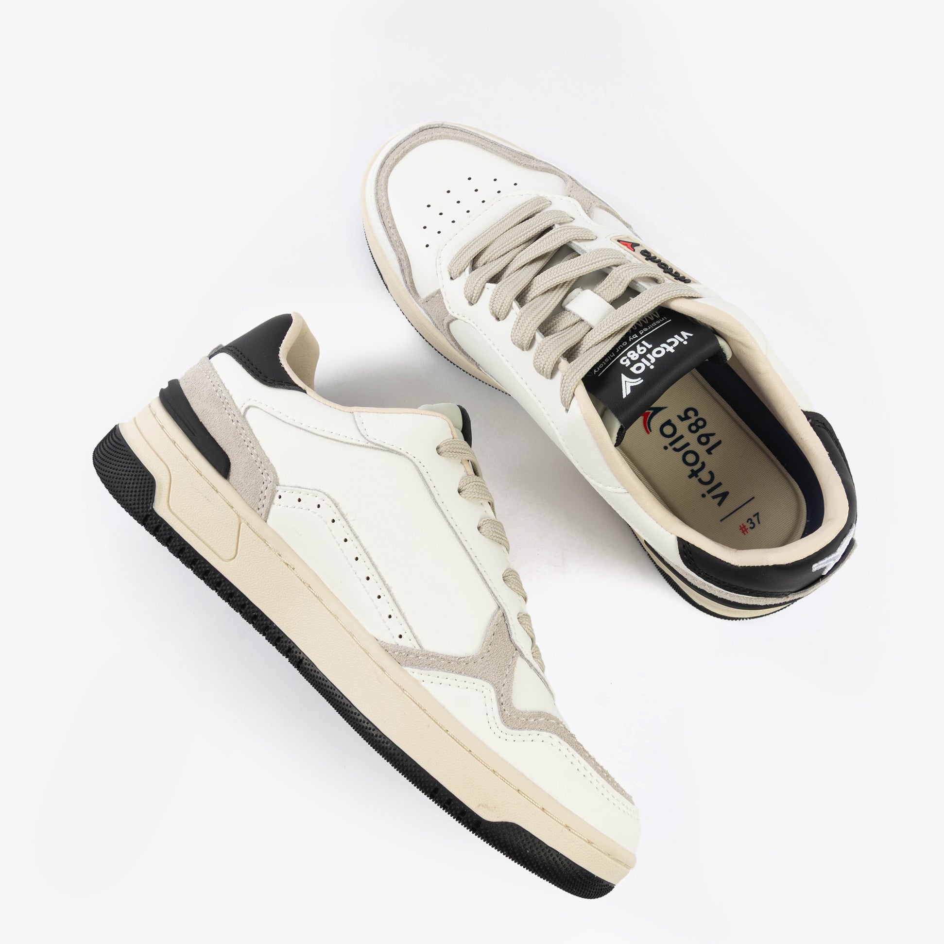 Victoria C80 Womens Trainers Negro top view with lace-up closure, featuring leather and suede upper in black.