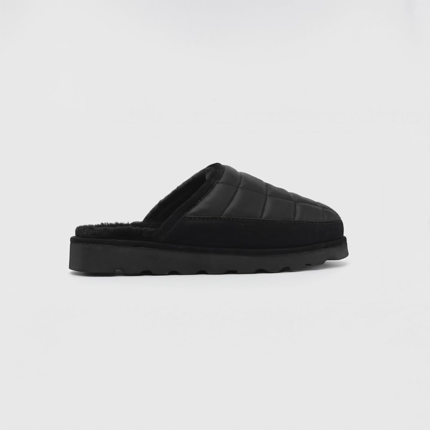 Polo Ralph Lauren READ SCFF II Mens Mule Slippers Black/Cream side view showing plush upper and rubber sole.