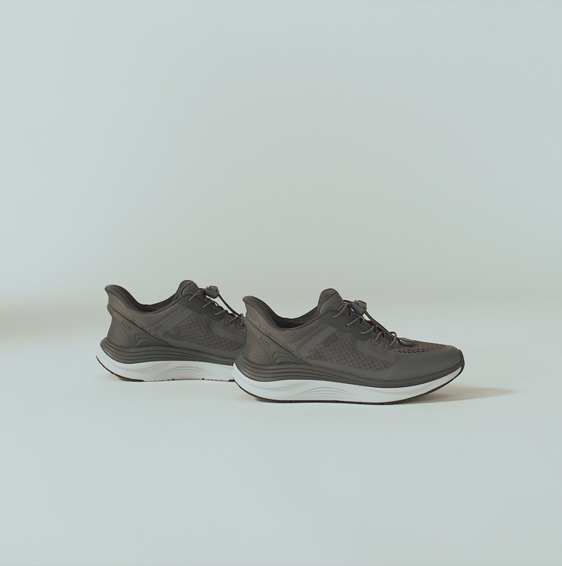 Kizik LONDON Mens Trainers Castlerock side view showing casual lace-up design in mesh with rubber sole.
